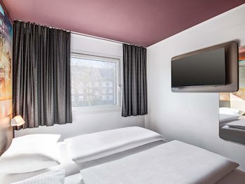 B&B HOTEL Hamburg-Airport galeri fotoğrafı