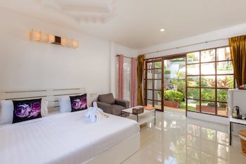 Club Bamboo Boutique Patong Beach Resort