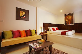 Club Bamboo Boutique Patong Beach Resort