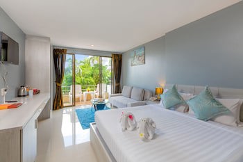 Club Bamboo Boutique Patong Beach Resort