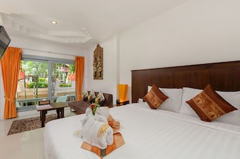 Club Bamboo Boutique Patong Beach Resort