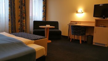City Partner Hotel Strauss galeri fotoğrafı
