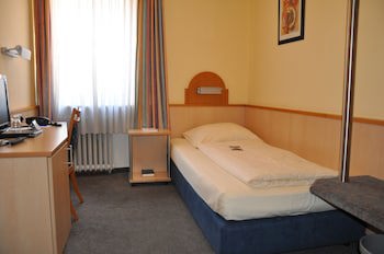 City Partner Hotel Strauss galeri fotoğrafı