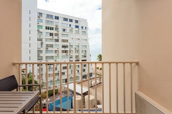 Courtyard By Marriott Isla Verde Beach Resort