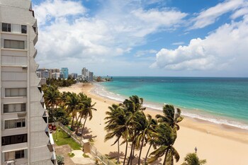 Courtyard By Marriott Isla Verde Beach Resort