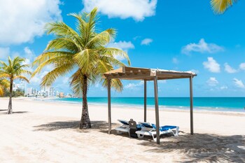 Courtyard By Marriott Isla Verde Beach Resort