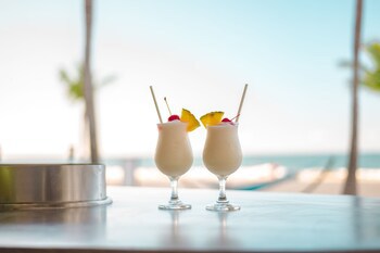 Courtyard By Marriott Isla Verde Beach Resort