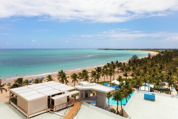 Courtyard By Marriott Isla Verde Beach Resort