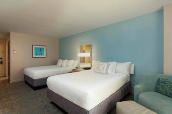 Courtyard By Marriott Isla Verde Beach Resort