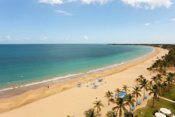 Courtyard By Marriott Isla Verde Beach Resort