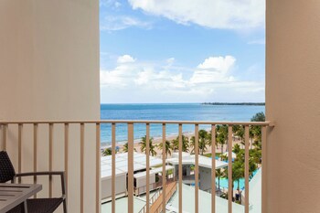 Courtyard By Marriott Isla Verde Beach Resort