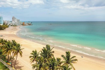 Courtyard By Marriott Isla Verde Beach Resort