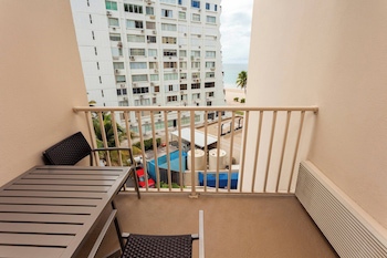 Courtyard By Marriott Isla Verde Beach Resort