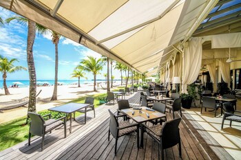 Courtyard By Marriott Isla Verde Beach Resort