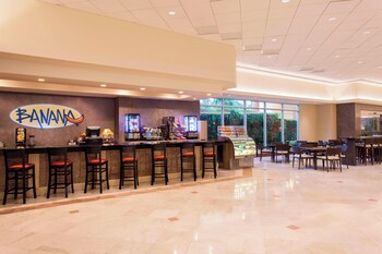 Courtyard By Marriott Isla Verde Beach Resort