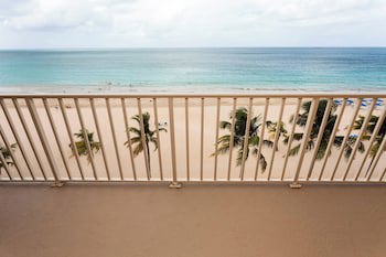 Courtyard By Marriott Isla Verde Beach Resort