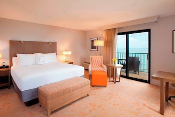 Courtyard By Marriott Isla Verde Beach Resort