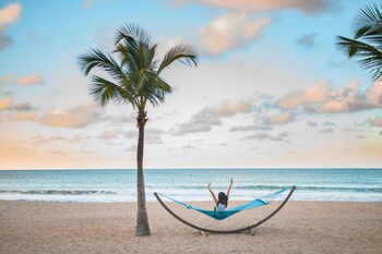 Courtyard By Marriott Isla Verde Beach Resort