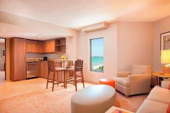Courtyard By Marriott Isla Verde Beach Resort