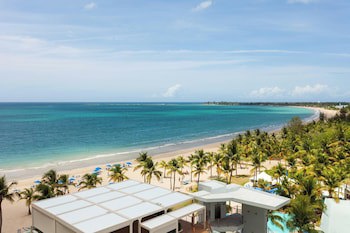 Courtyard By Marriott Isla Verde Beach Resort