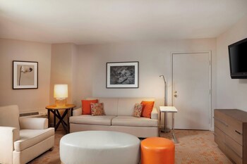 Courtyard By Marriott Isla Verde Beach Resort