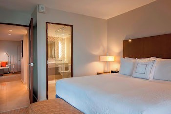 Courtyard By Marriott Isla Verde Beach Resort