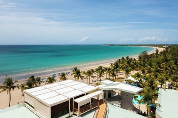 Courtyard By Marriott Isla Verde Beach Resort