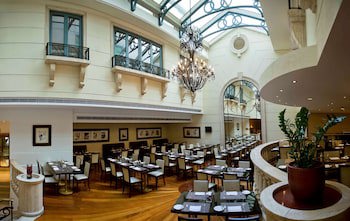 Radisson Blu Martinez Hotel, Beirut