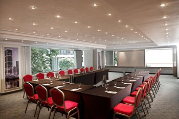Radisson Blu Martinez Hotel, Beirut