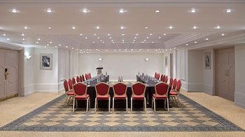 Radisson Blu Martinez Hotel, Beirut