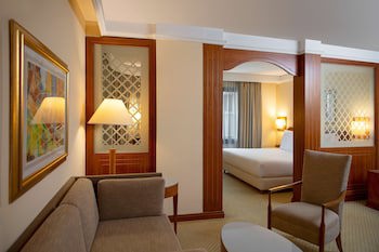 Radisson Blu Martinez Hotel, Beirut