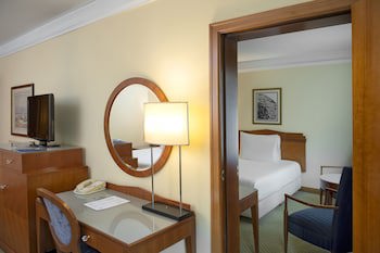 Radisson Blu Martinez Hotel, Beirut