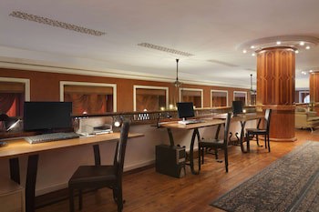 Ramada By Wyndham Plovdiv Trimontium