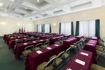 Ramada By Wyndham Plovdiv Trimontium