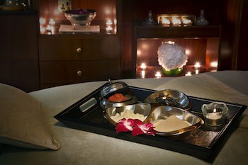 The Ritz-Carlton, Bahrain