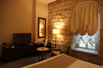 Grand Kadri Hotel
