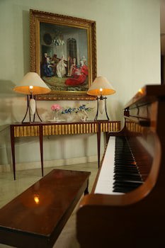 Grand Kadri Hotel