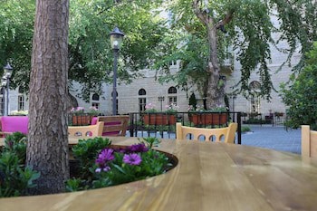 Grand Kadri Hotel