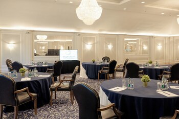 Tulfarris Hotel & Golf Resort