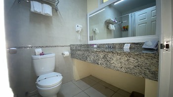 Bay Gardens Inn