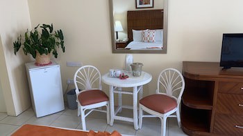 Bay Gardens Inn