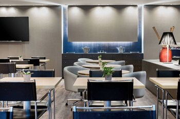 Ac Hotel Badajoz By Marriott