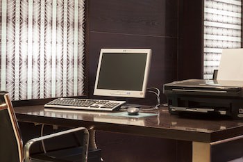 Ac Hotel Badajoz By Marriott