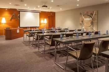 Ac Hotel Badajoz By Marriott