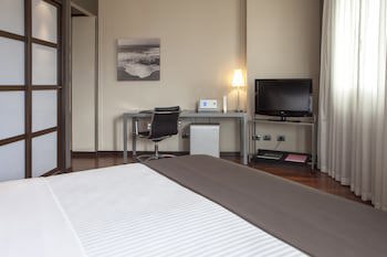 Ac Hotel Valencia By Marriott