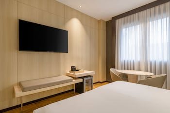 Ac Hotel Valencia By Marriott