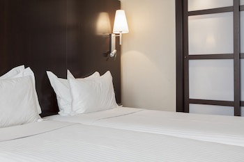 Ac Hotel Valencia By Marriott