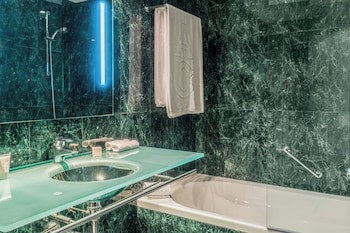 Ac Hotel Valencia By Marriott