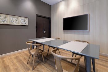 Ac Hotel Valencia By Marriott