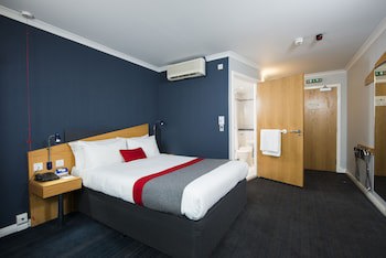 Holiday Inn Express Swansea - East, An Ihg Hotel